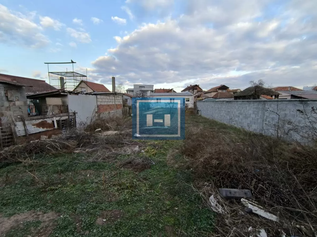 Kuća za adaptaciju na atraktivnoj lokaciji u Ćupriji 3
