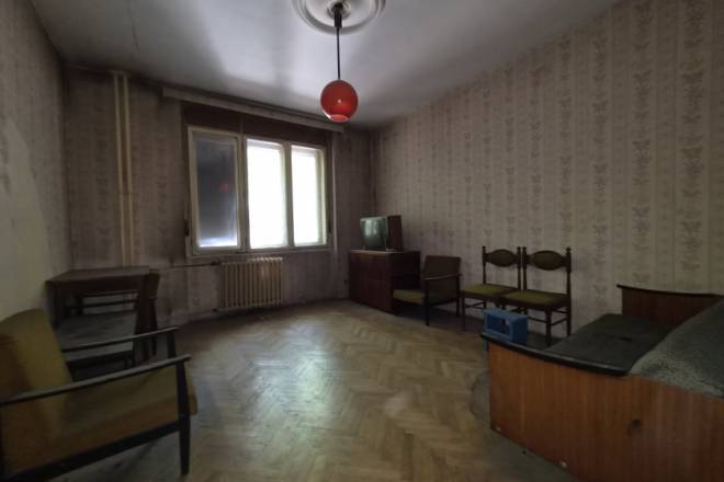 Dvosoban stan u ulici Desanke Maksimović  56m2 2