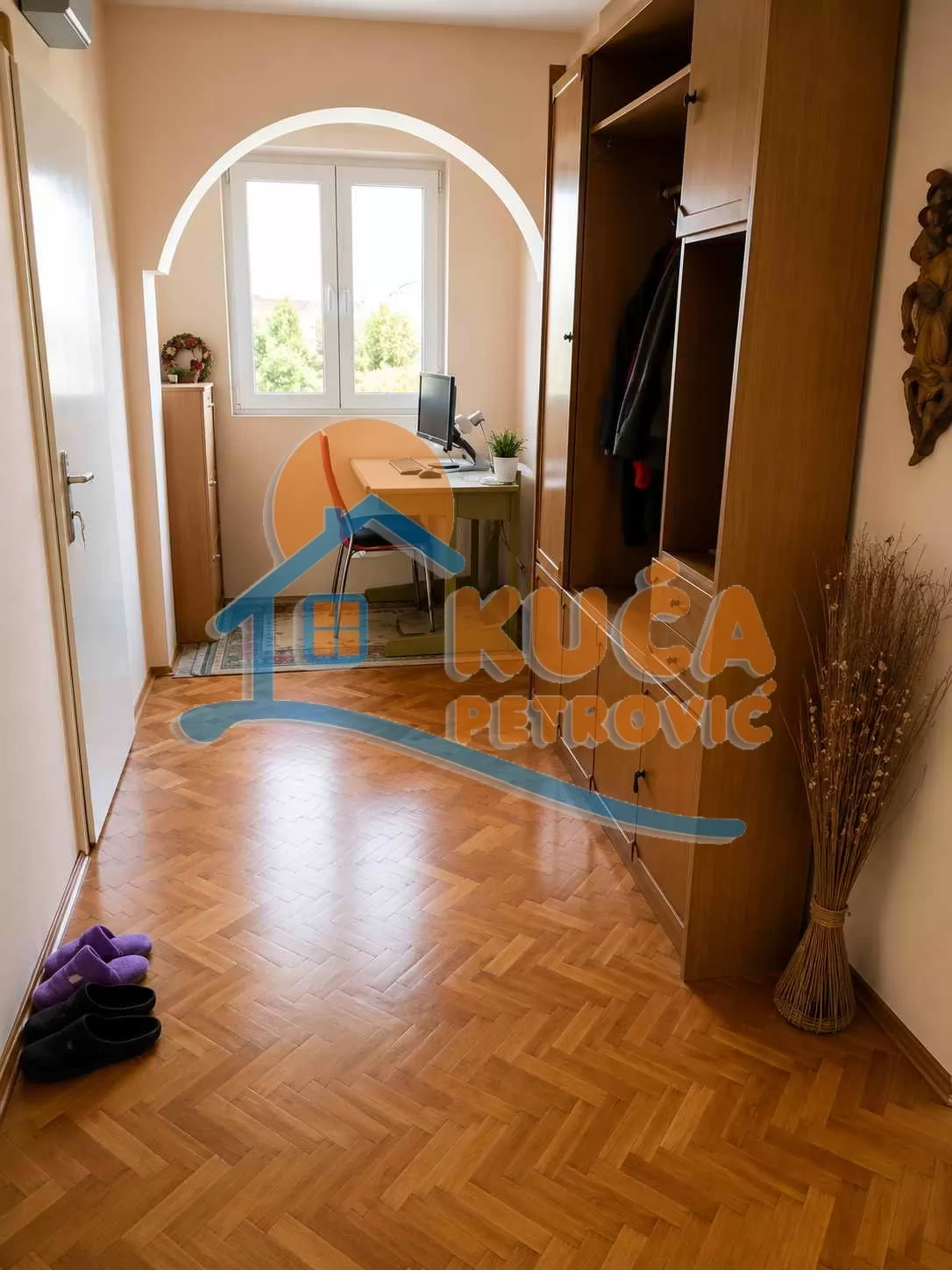 Trosoban stan, 85 m2, Durlan, Karpatska ID: i-016830 7