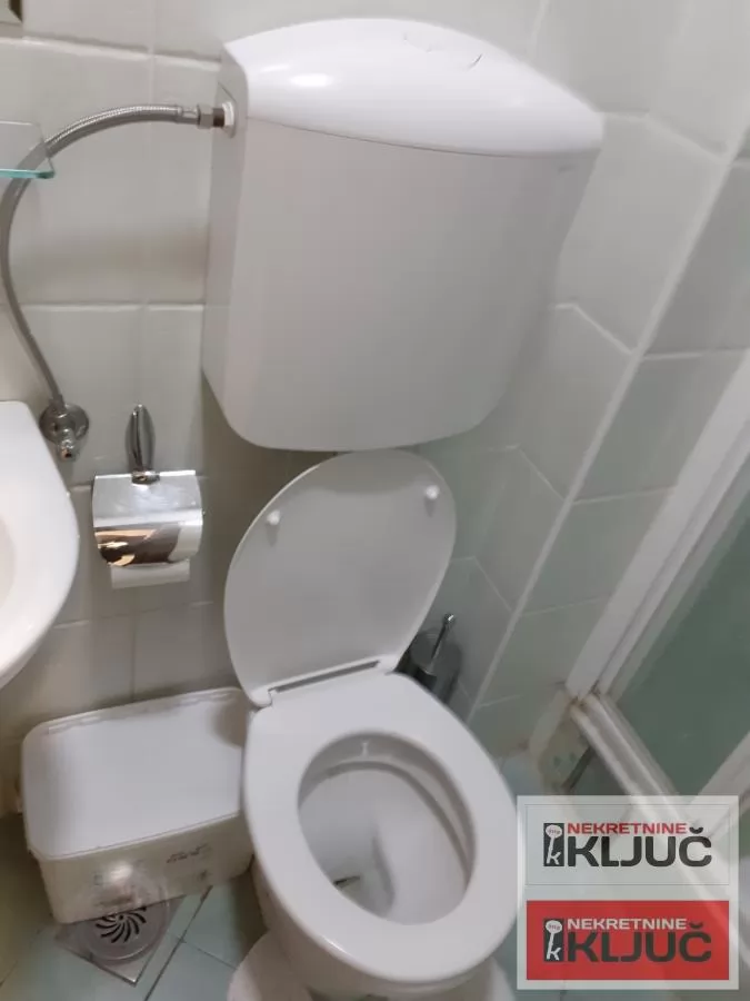 Dvosoban stan 45 m², Grbavica, Novi Sad, 3/4 sprat 11