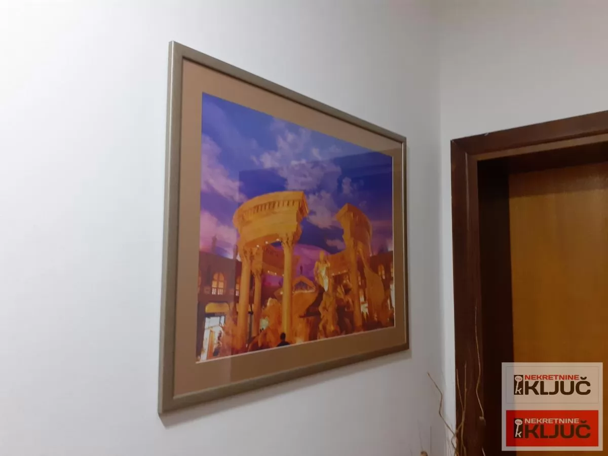 Dvosoban stan 45 m², Grbavica, Novi Sad, 3/4 sprat 9