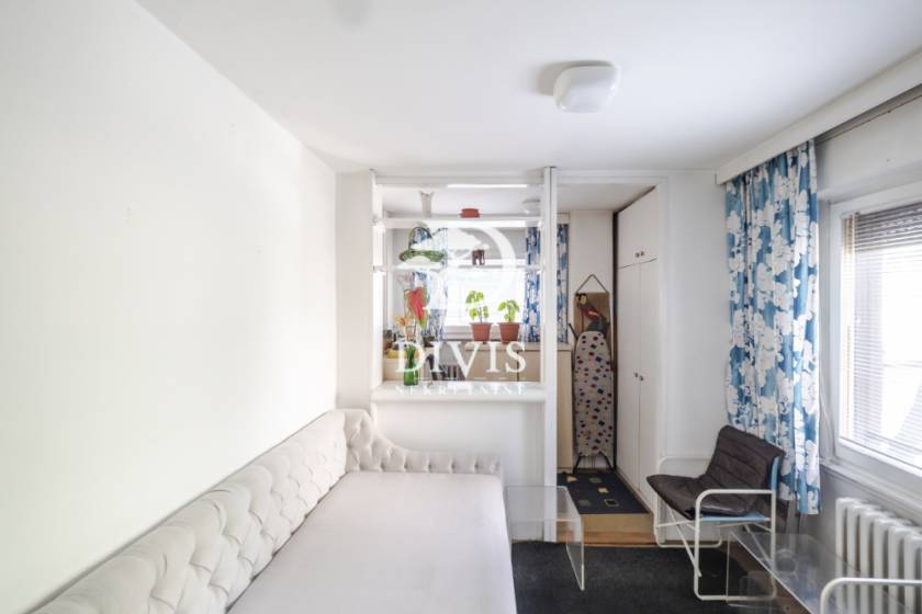 4 0 stan na Novom Beogradu u Bloku 19A  98m2 3