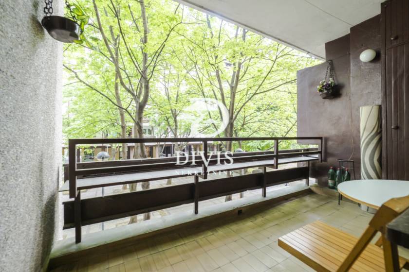 4 0 stan na Novom Beogradu u Bloku 19A  98m2 5
