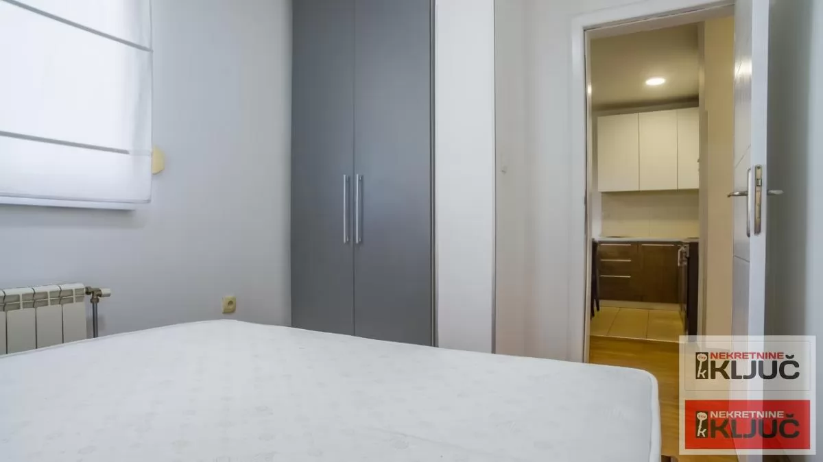SAJMIŠTE, 42m2, Jednoiposoban, Namešten 6
