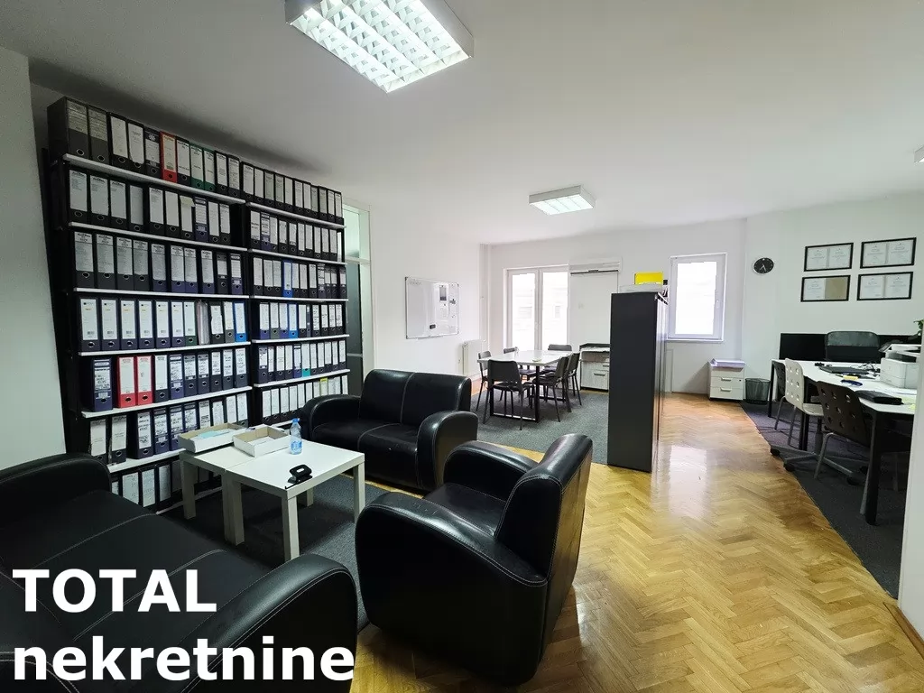 Stan,NOVI SAD,CENTAR,kv: 73.00, € 292000, ID: 1102780 1