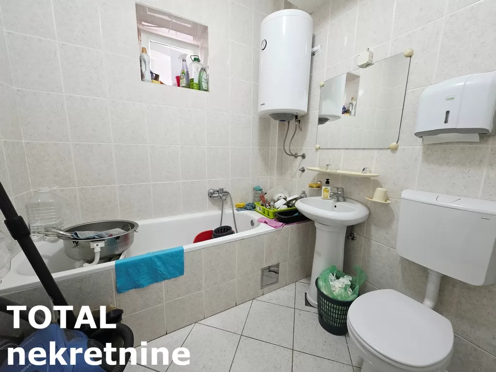 Stan,NOVI SAD,CENTAR,kv: 73.00, € 292000, ID: 1102780 9