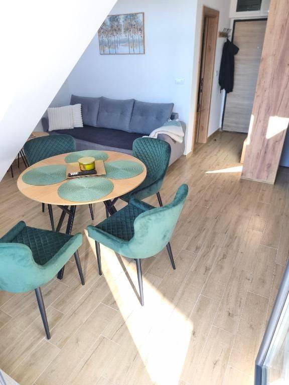 Prodaje se duplex apartman na Divcibarama 3
