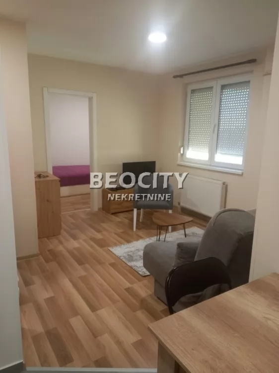 Dvosoban stan, 30 m2, Adamovićevo naselje, Bulevar Evrope ID: 133546 1