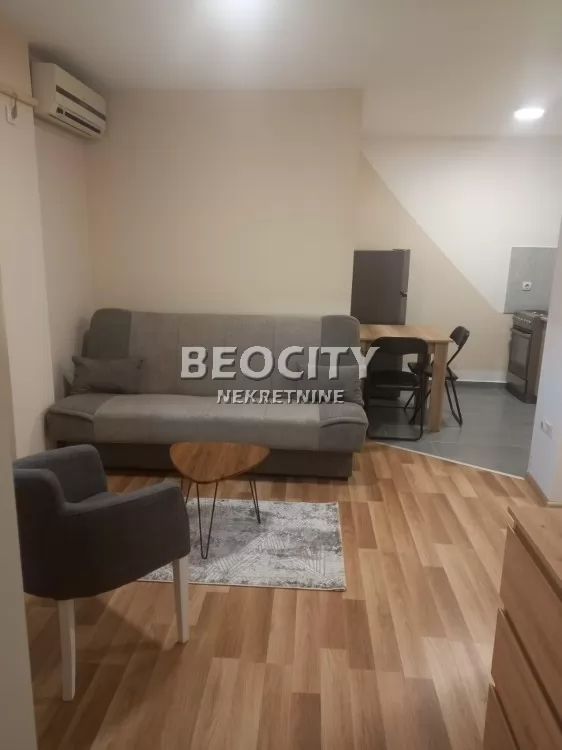 Dvosoban stan, 30 m2, Adamovićevo naselje, Bulevar Evrope ID: 133546 2