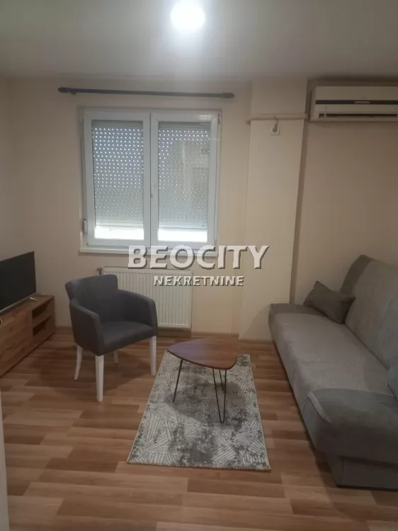 Dvosoban stan, 30 m2, Adamovićevo naselje, Bulevar Evrope ID: 133546 4