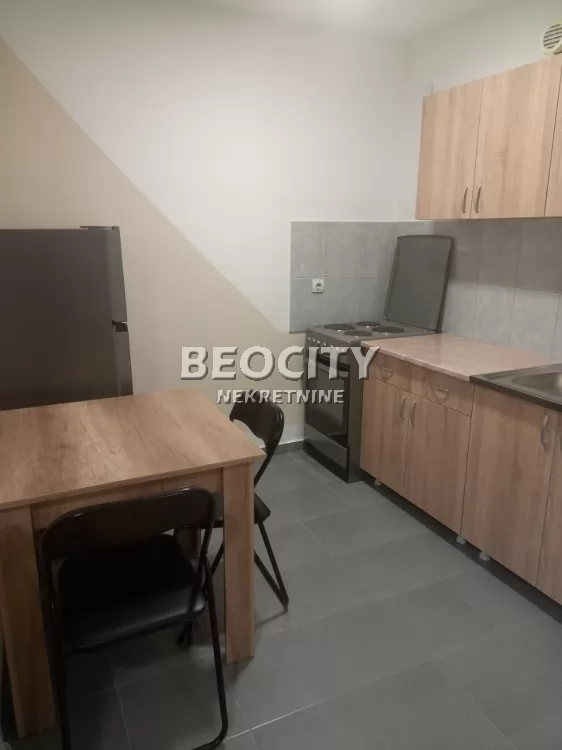 Dvosoban stan, 30 m2, Adamovićevo naselje, Bulevar Evrope ID: 133546 6