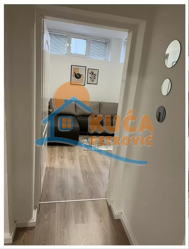 Dvosoban stan, 50 m2, Centar, Generala Bože Jankovića ID: p-016858 14