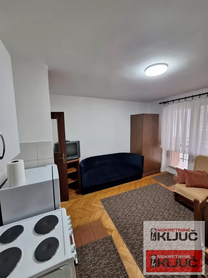 Izdavanje, Stan, Novi Sad, Grbavica 1