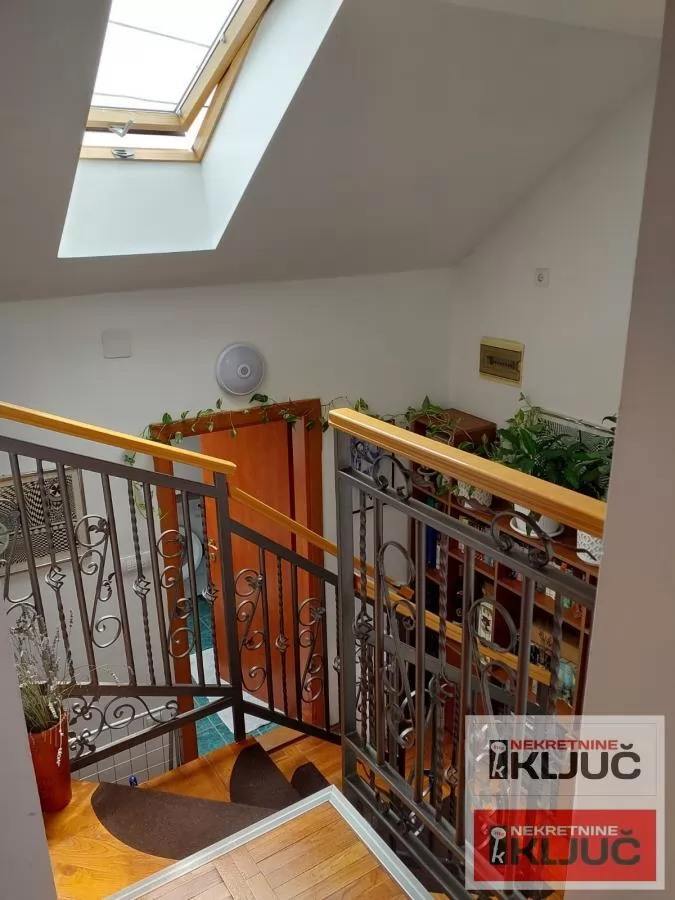 NOVA DETELINARA, 72m2, Trosoban-Duplex, Parking 6