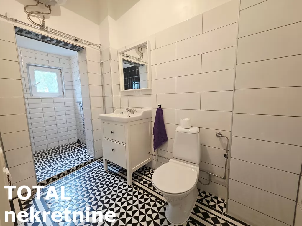 Stan,NOVI SAD,CENTAR,kv: 44.00, € 150000, ID: 1102822 8