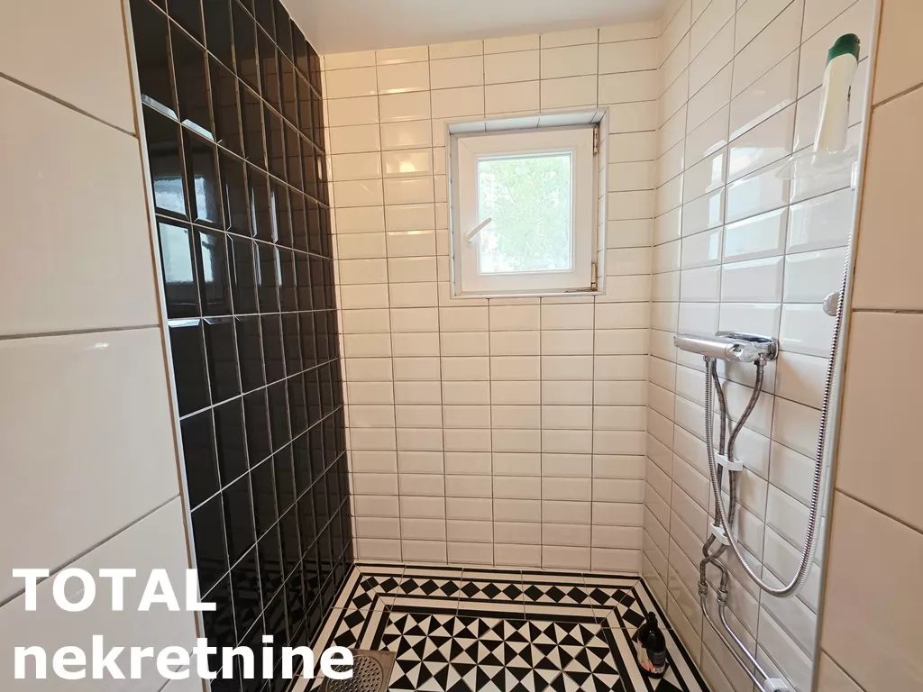 Stan,NOVI SAD,CENTAR,kv: 44.00, € 150000, ID: 1102822 9