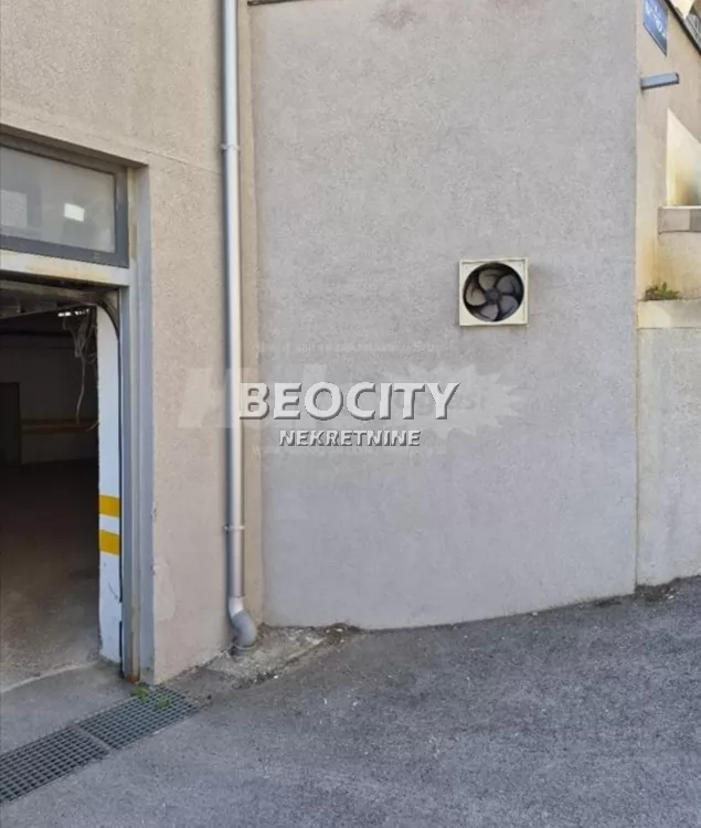 Lokal, 40 m2, Zeleno brdo, Lošinjska ID: 96876 1