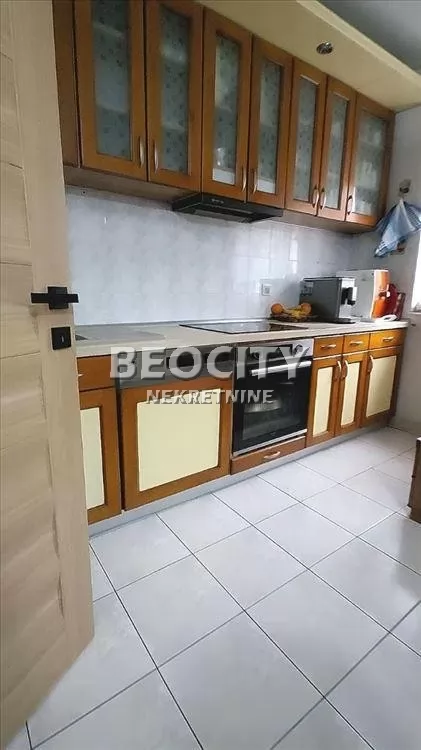 četvorosoban stan, 104 m2, Podbara, Milovana Glišića ID: 133613 3
