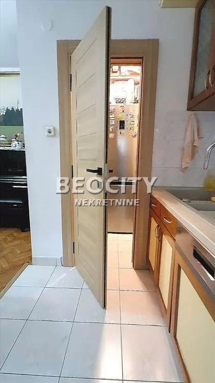 četvorosoban stan, 104 m2, Podbara, Milovana Glišića ID: 133613 5
