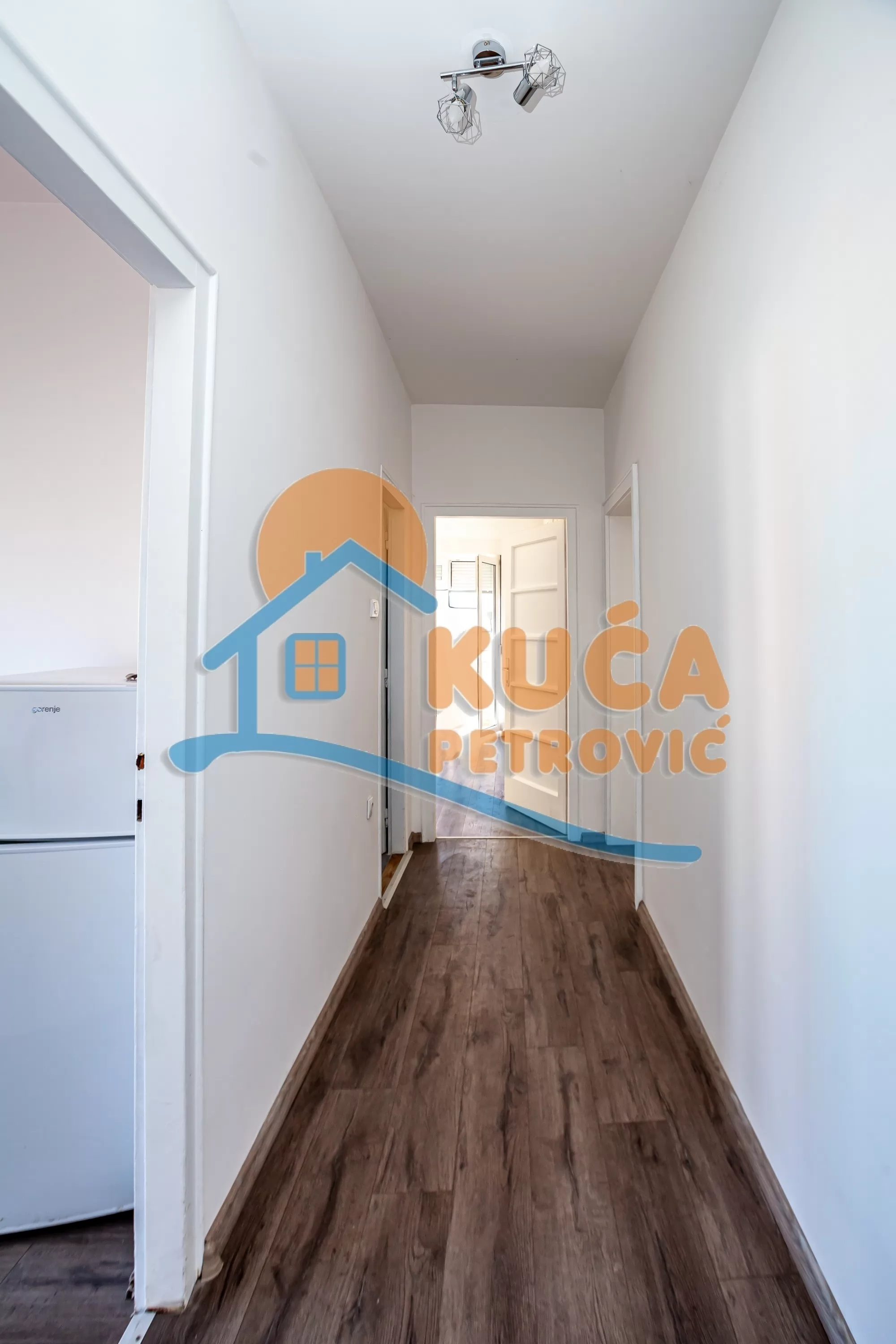 Dvosoban stan, 65 m2, Centar, Generala Milojka Lešjanina ID: p-016867 10