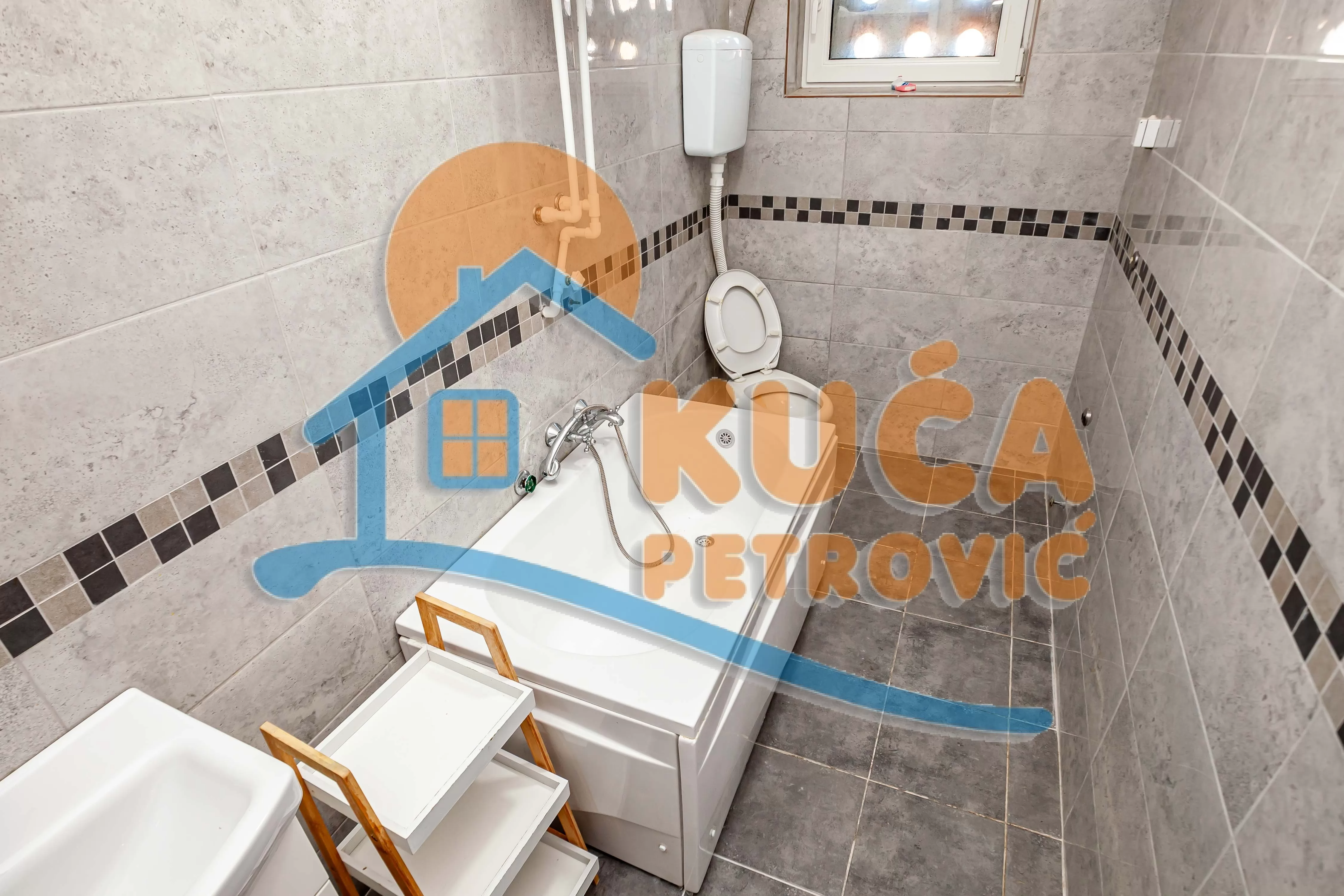 Dvosoban stan, 65 m2, Centar, Generala Milojka Lešjanina ID: p-016867 12
