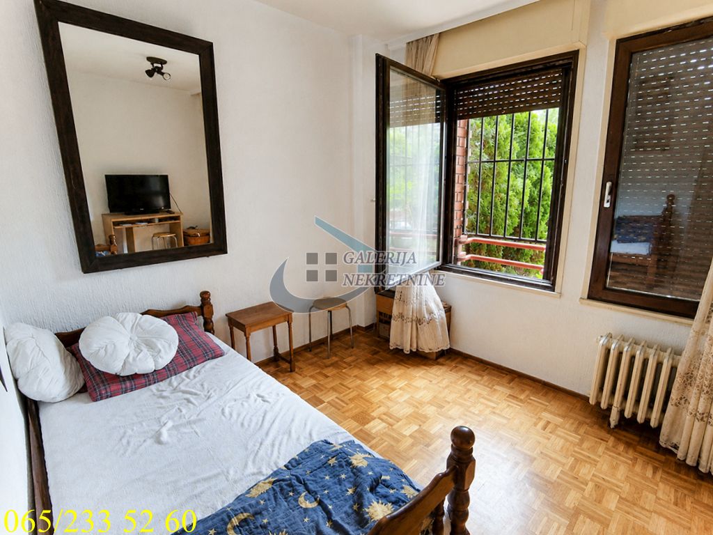 Čukarica  Cerak vinogradi   Kestenova 64m2 3