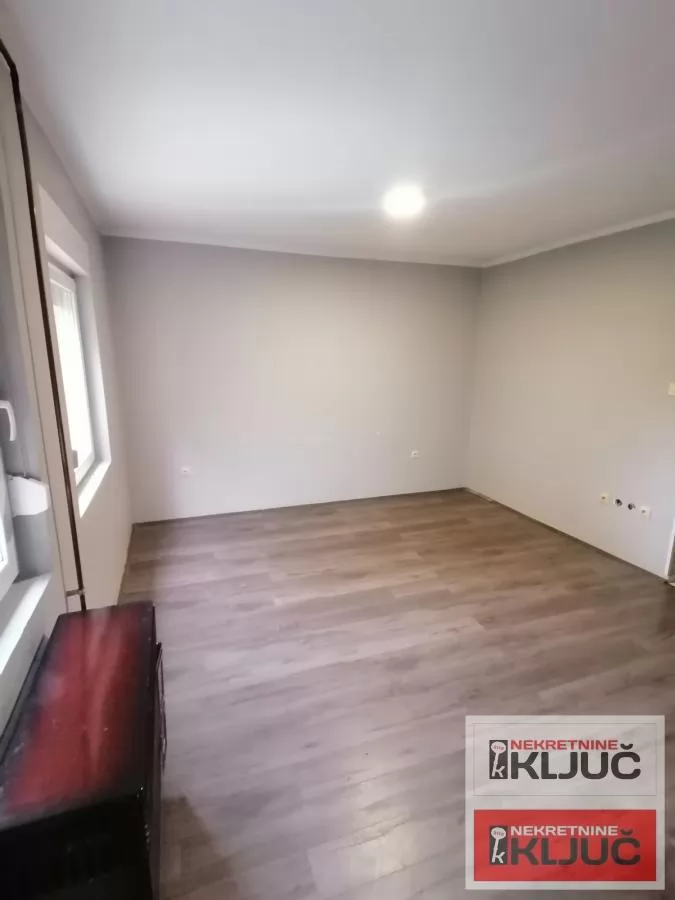 ADICE IZDAJE SE DELIMIČNO OPREMLJENA GARSONJERA 3