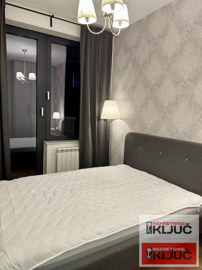 CENTAR, 49m2, Dvosoban, Palata Pupin 10