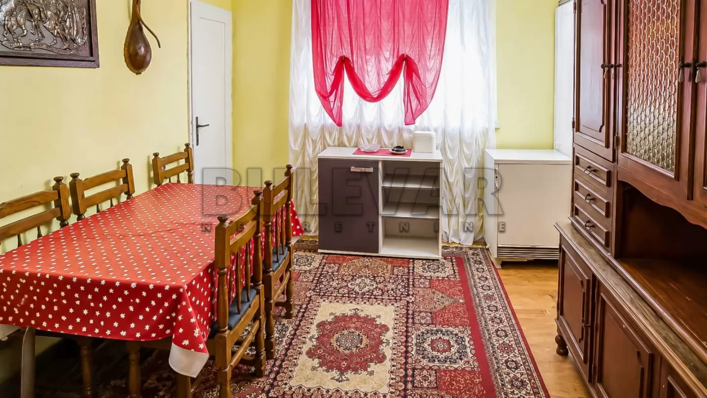 Dvosoban stan, 63 m2, Centar, Cara Lazara ID: p-016859 3