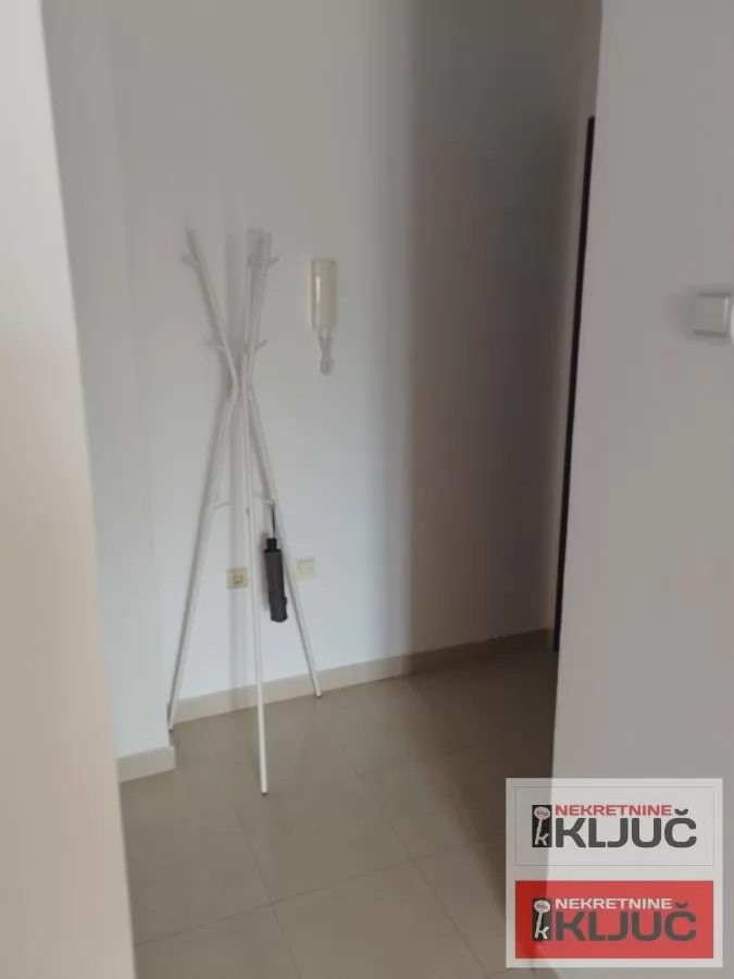 Jednosoban 28 m², Bulevar Oslobođenja, Novi Sad 10