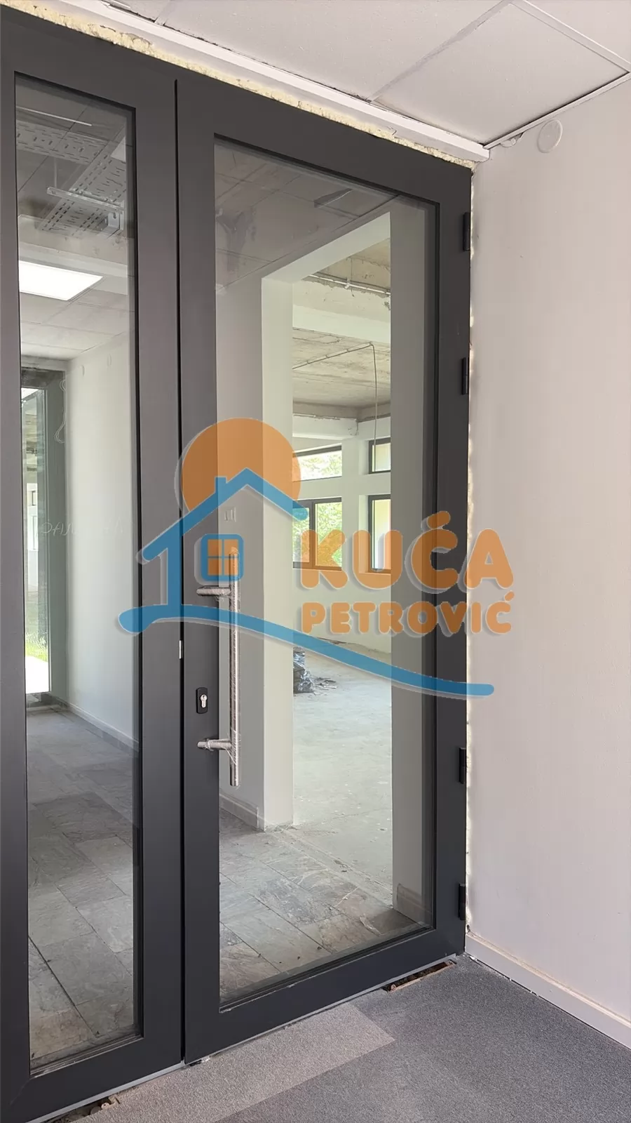 Lokal, 245 m2, Trošarina, Bulevar svetog cara ID: i-016571 7