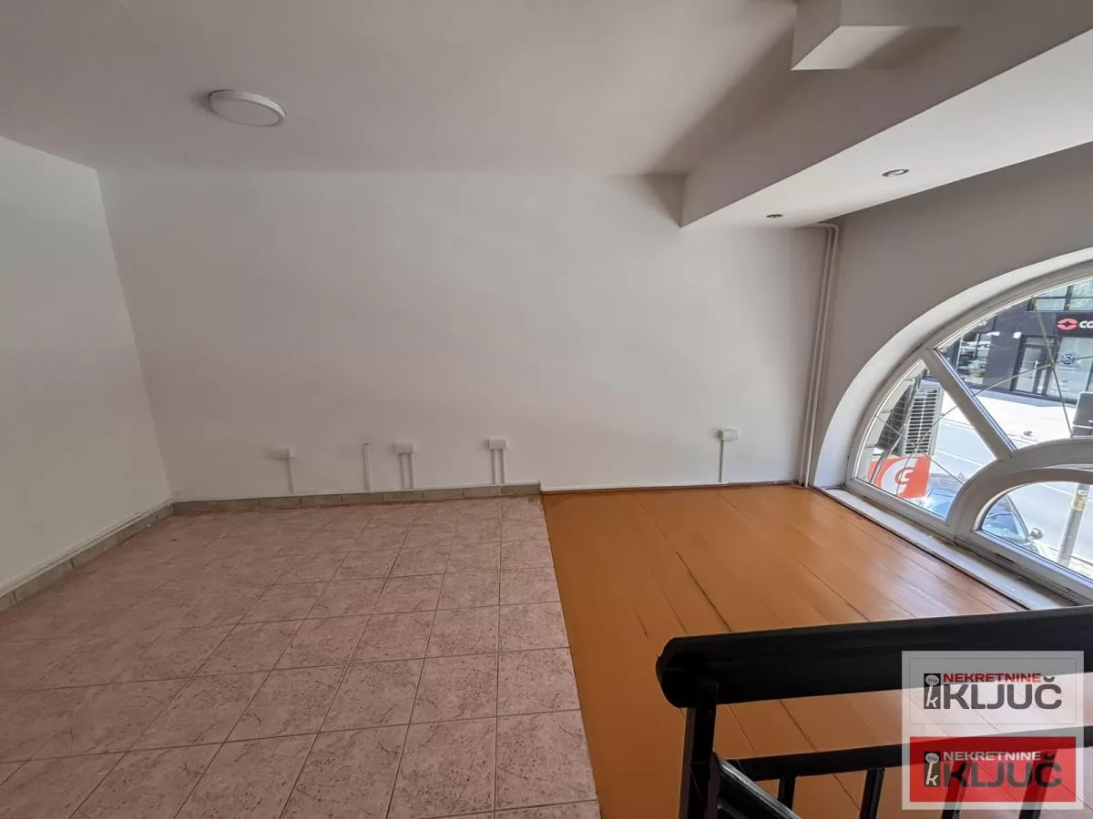 SPENS IZDAJE SE VIŠENAMENSKI ULIČNI LOKAL 8