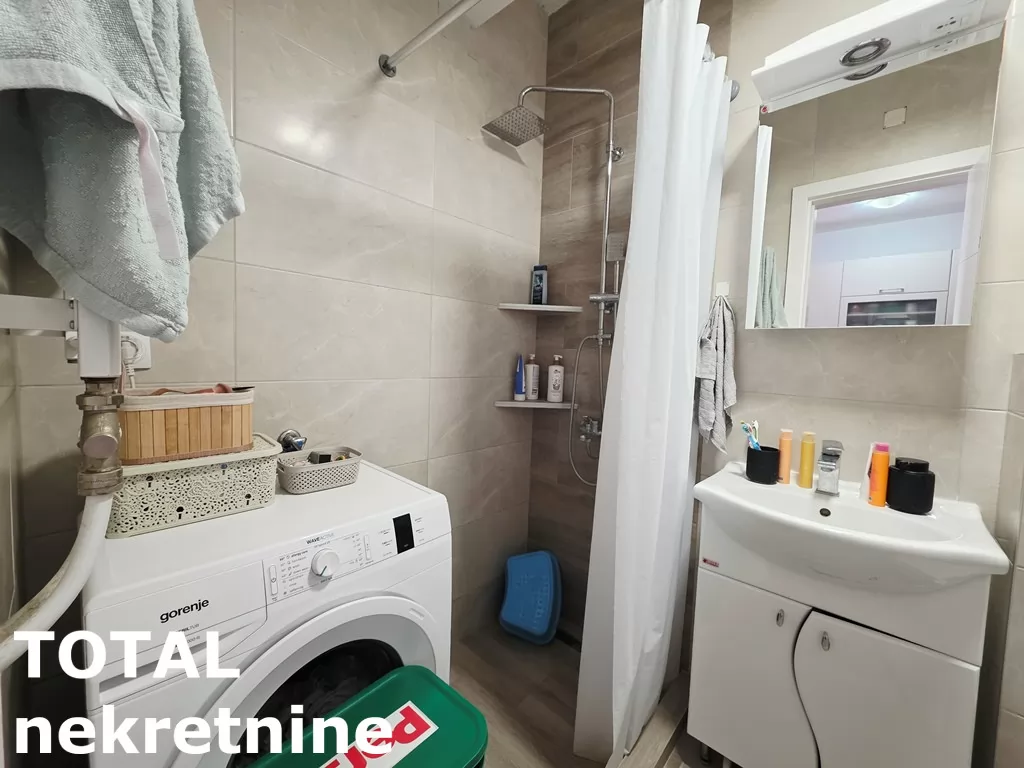 Stan,NOVI SAD,BULEVAR EVROPE,kv: 41.00, € 119000, ID: 1102824 11