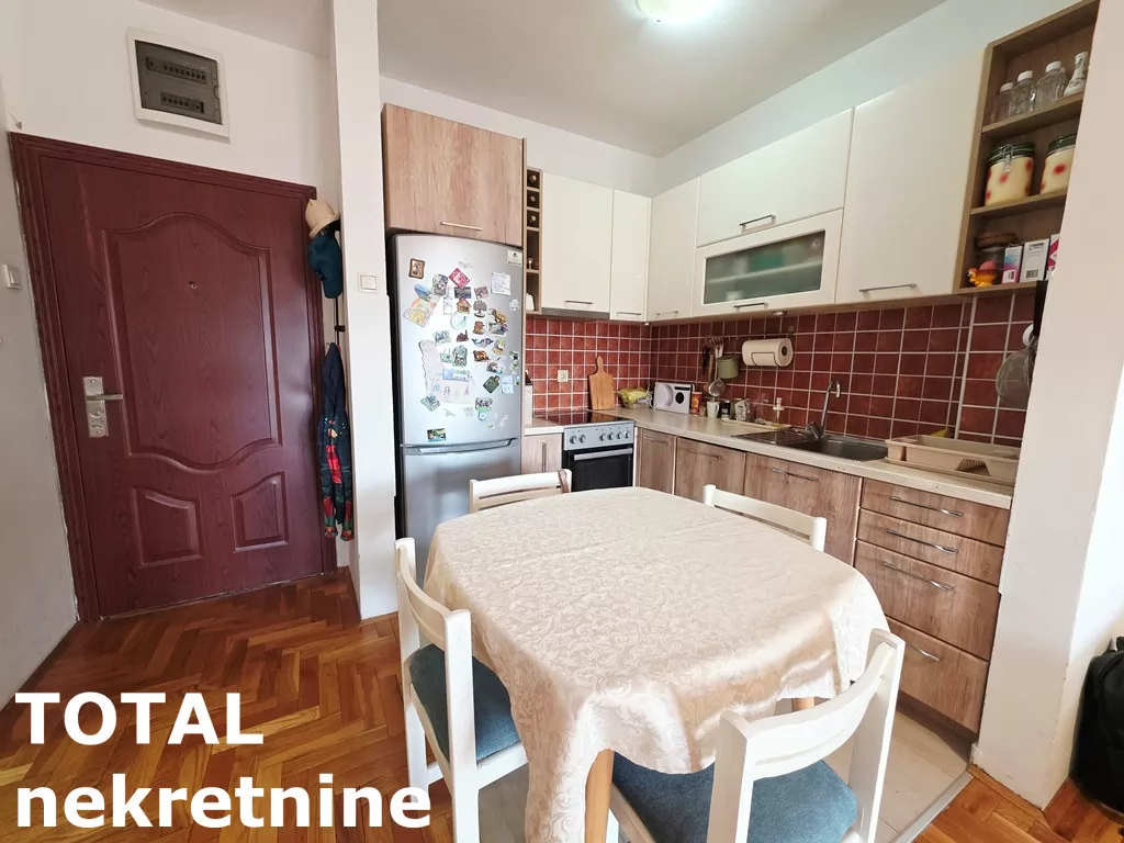 Stan,NOVI SAD,BULEVAR EVROPE,kv: 41.00, € 119000, ID: 1102824 5