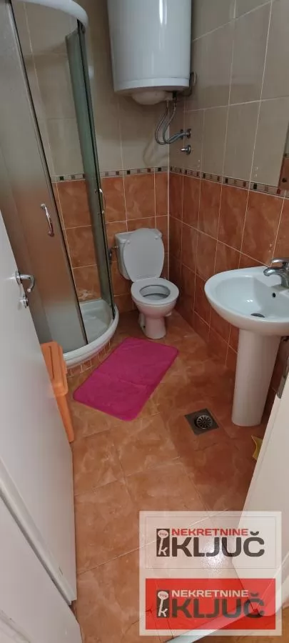 Dvosoban stan 42 m² u centru Novog Sada, 5. sprat 10