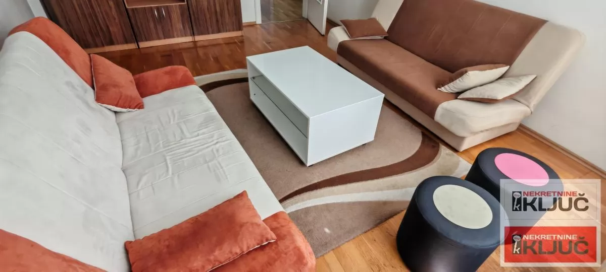 Dvosoban stan 42 m² u centru Novog Sada, 5. sprat 4