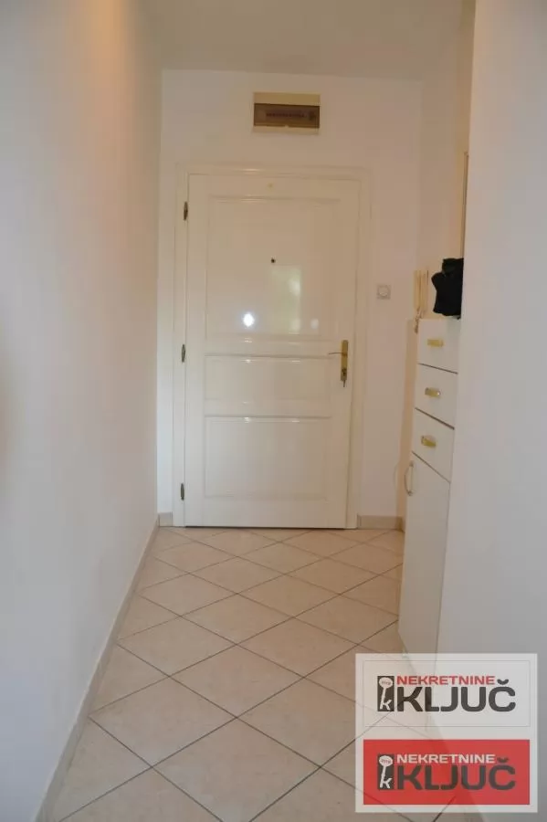 Garsonjera 26 m², Grbavica, Novi Sad, 2. sprat 5