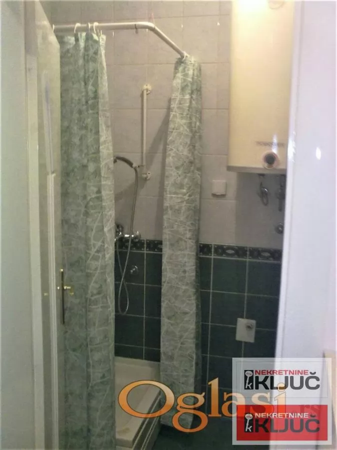 Garsonjera 26 m², Grbavica, Novi Sad, 2. sprat 7