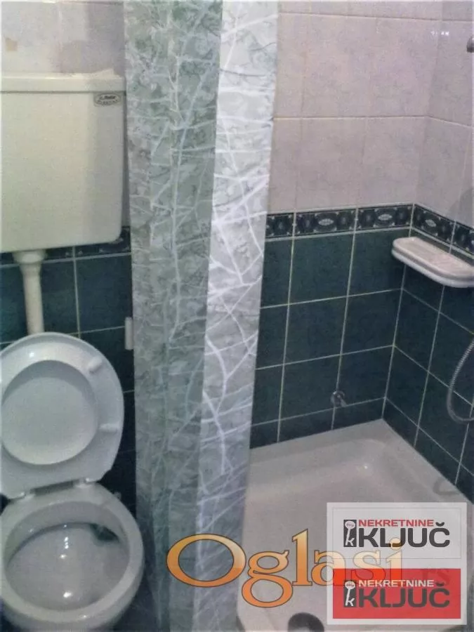 Garsonjera 26 m², Grbavica, Novi Sad, 2. sprat 8