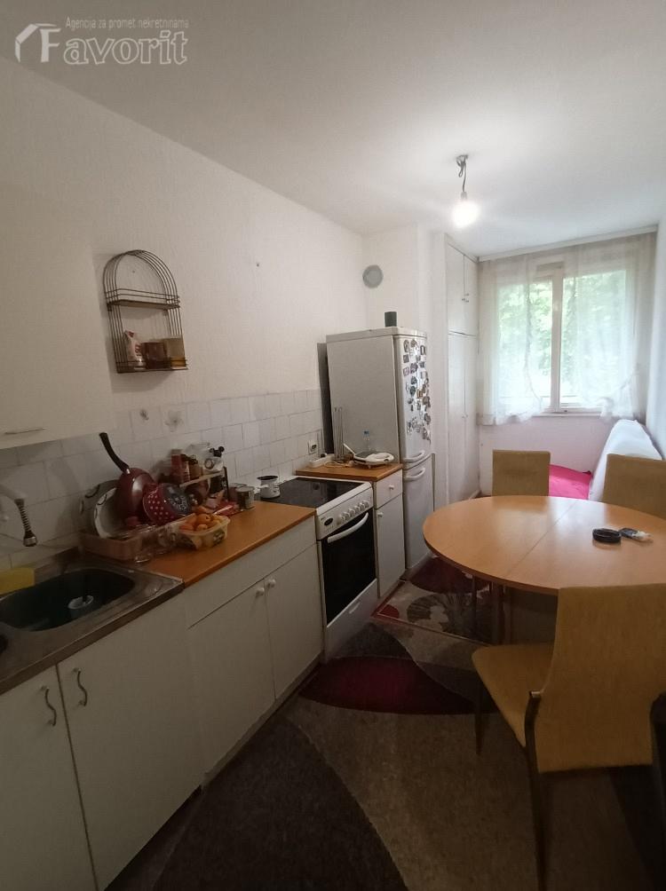 KARABURMA, MIRIJEVSKI BULEVAR, 41m2 3