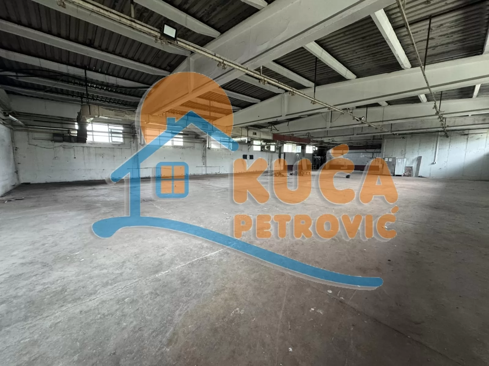 Lokal, 2700 m2, Cara Lazara ID: i-016885 1