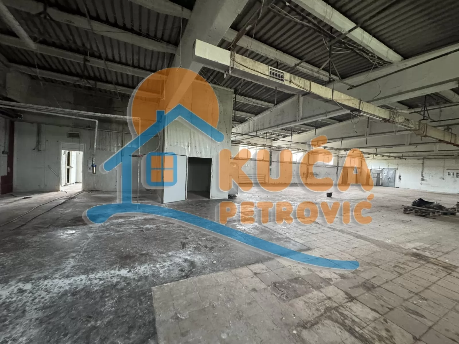 Lokal, 2700 m2, Cara Lazara ID: i-016885 4
