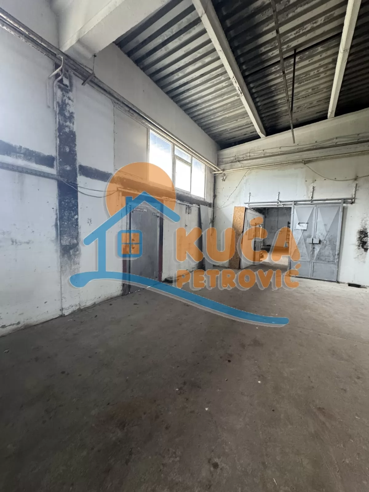 Lokal, 2700 m2, Cara Lazara ID: i-016885 5