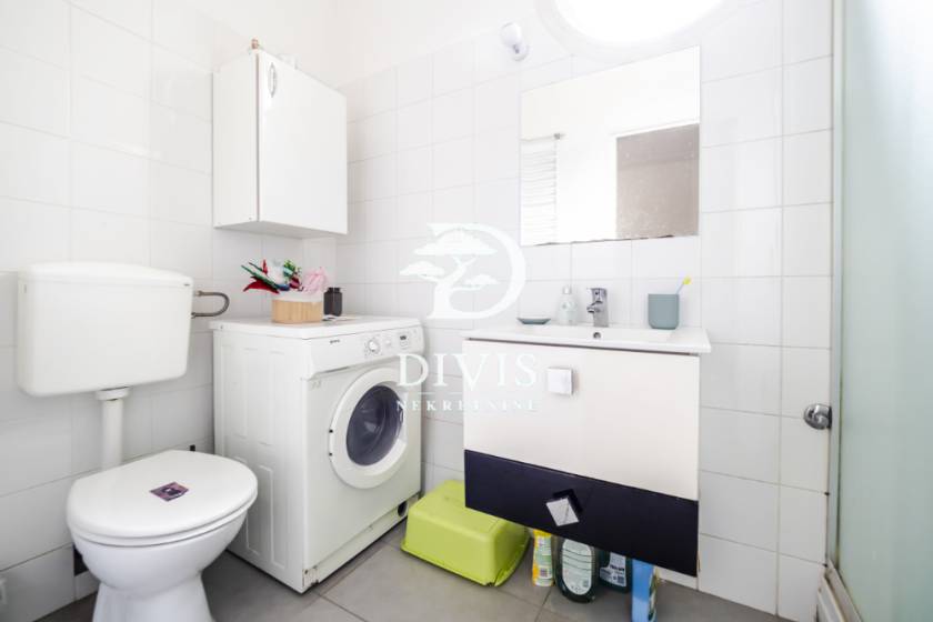 Salonski 3 0 stan na Dorćolu dve stambene jedinice 5