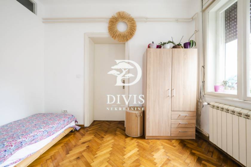 Salonski 3 0 stan na Dorćolu dve stambene jedinice 4