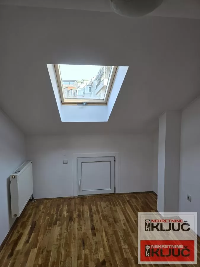 BULEVAR EVROPE, 96m2, Četvorosoban-Duplex 10