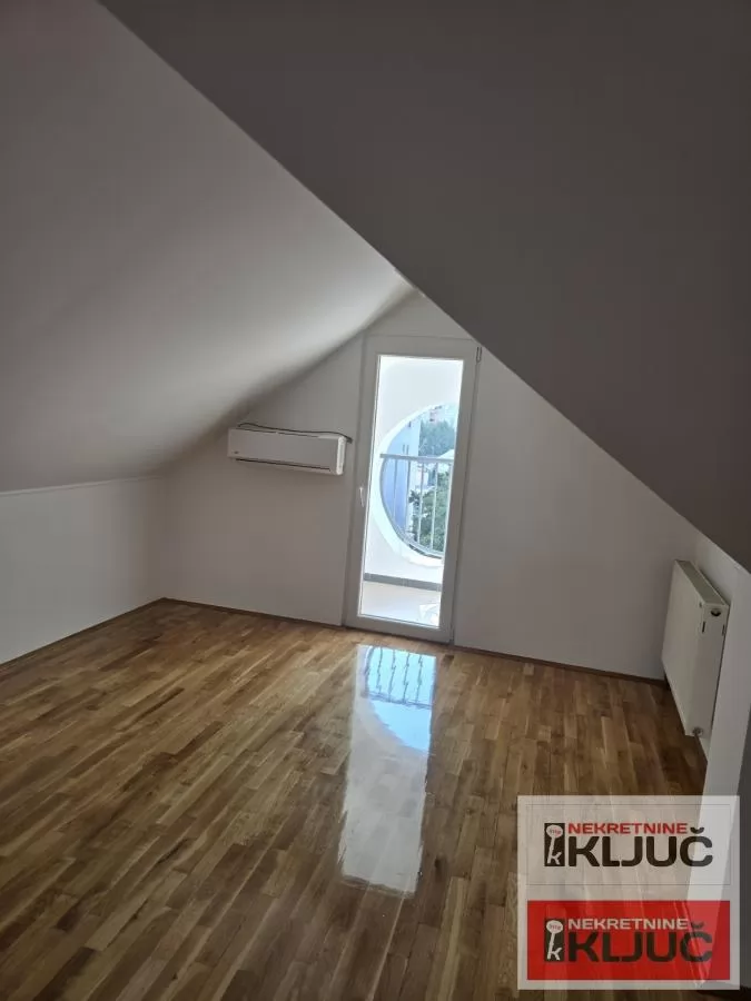 BULEVAR EVROPE, 96m2, Četvorosoban-Duplex 5