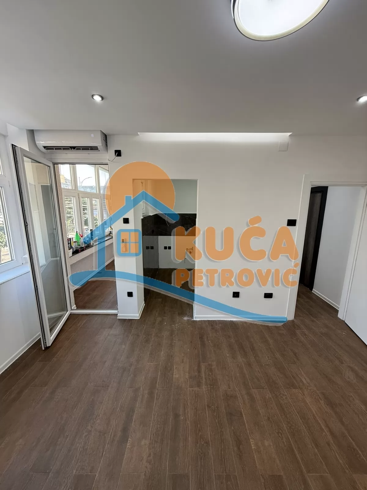 Dvosoban stan, 50 m2, Centar, Generala Milojka Lešjanina ID: i-016895 1