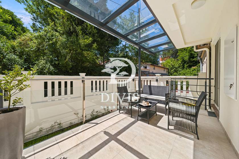 Luks kuća na Dedinju sa dve odvojene celine  513m2 5