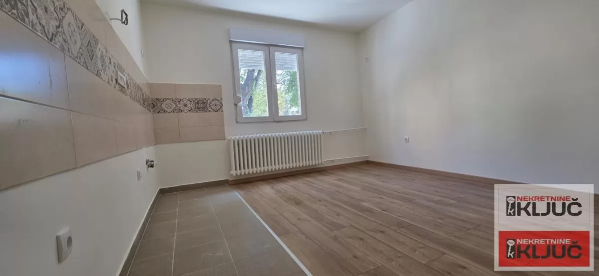 SAJMIŠTE, Jednoiposoban stan 37 m², Renoviran 6